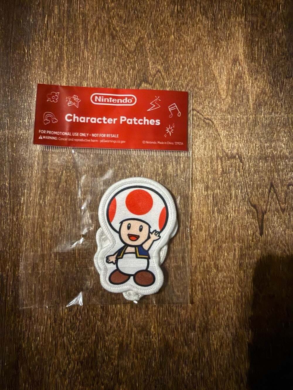 Nintendo Super Mario Character Patches - Toad and Princess Peach - Picture 1 of 2